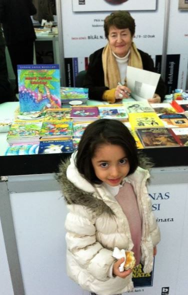 Nehir, Ayla Kutlu  ile - 8. Kitap Fuarı - Ocak 2014 Ankara