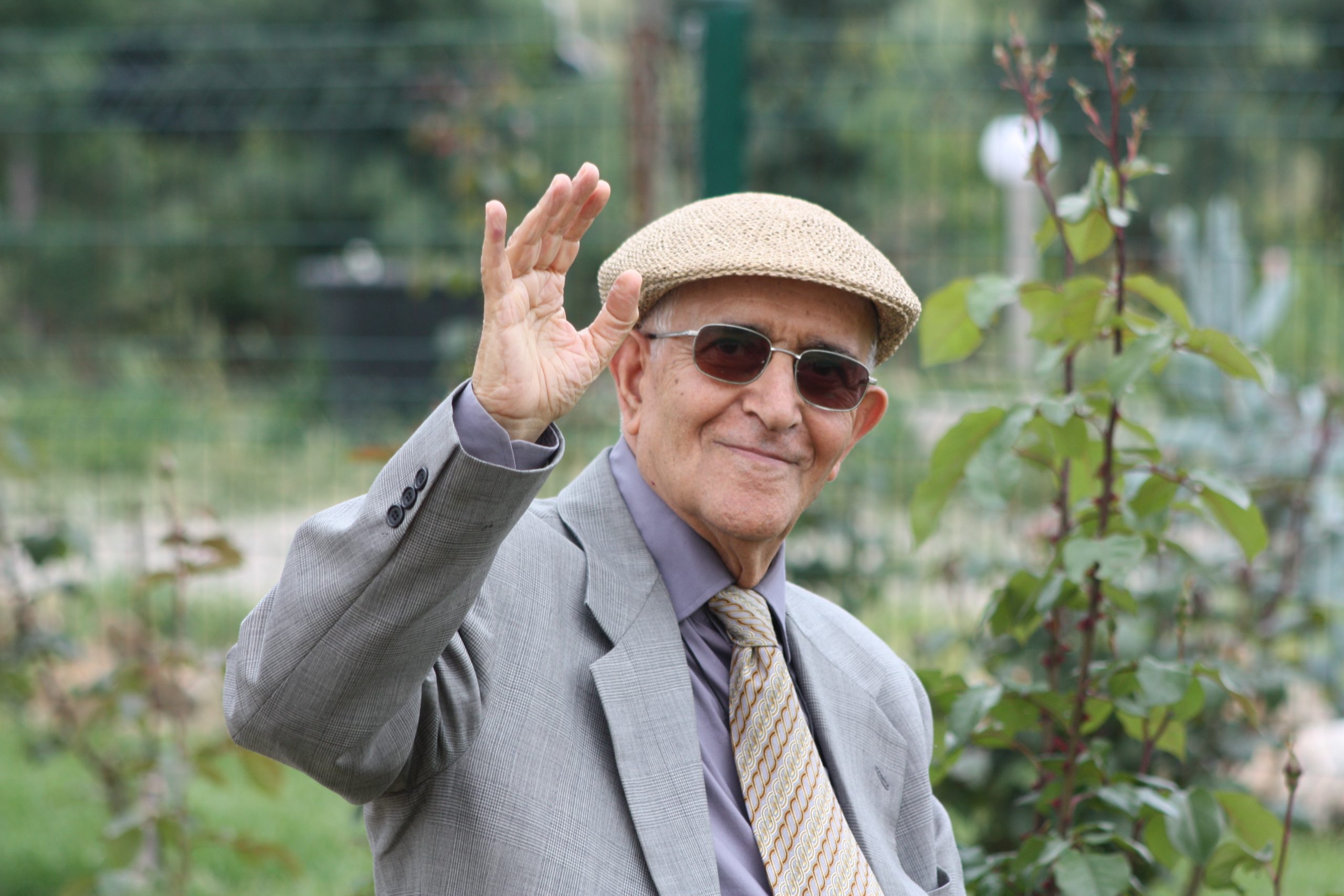 “He Caanım Baba”